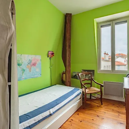 Apartment A 250 M De La Plage Des Basques Au Coeur Des Halles De