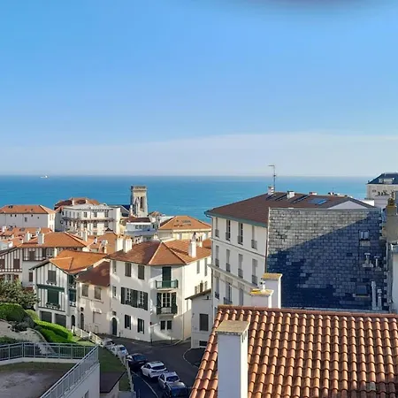 Apartment A 250 M De La Plage Des Basques Au Coeur Des Halles De